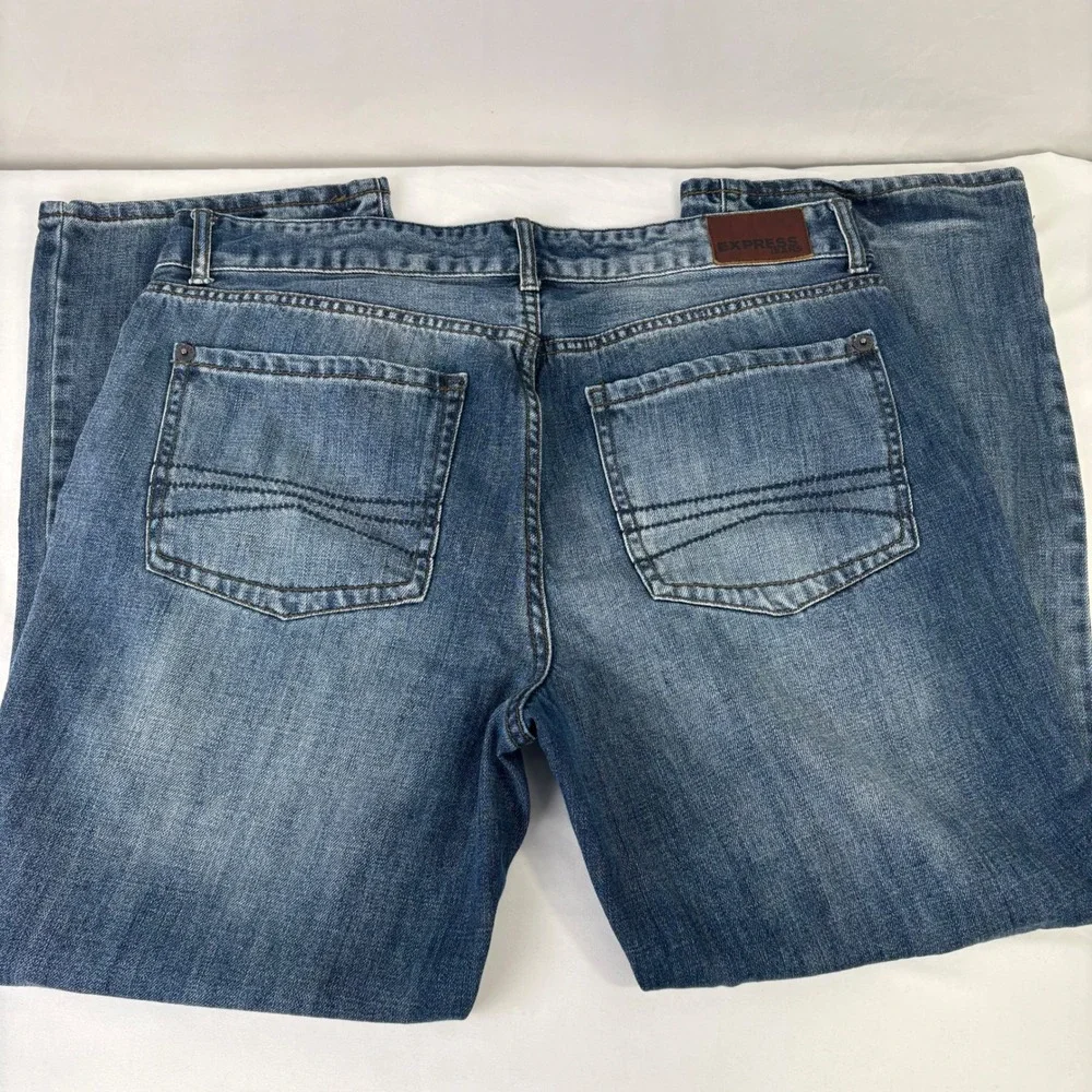 EXPRESS Mens‎ Jeans Relaxed Straight Leg Blue Wash Denim Cotton 38x30 (36x28)